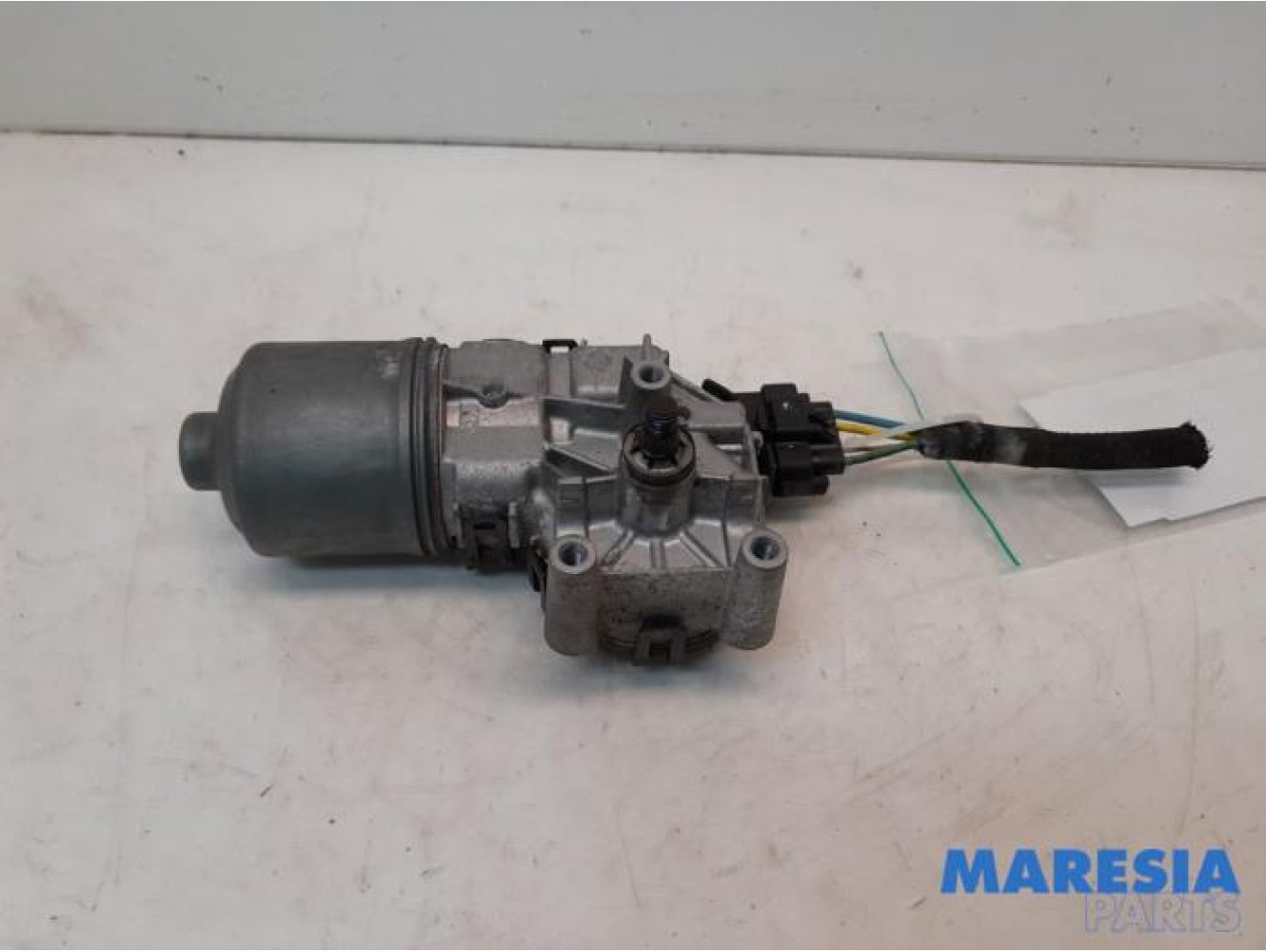 Peugeot - 208 - Front wiper motor