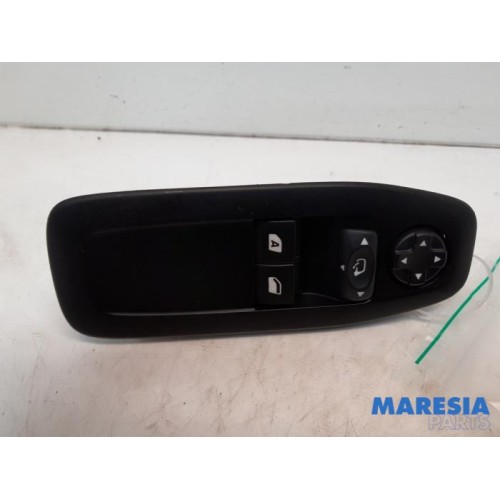 Peugeot - 208 - Multi-functional window switch