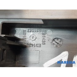 Peugeot - 208 - Electric window switch