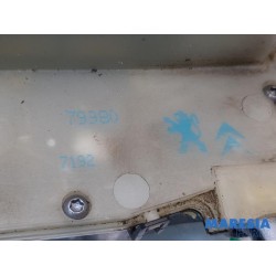 Peugeot - 208 - Front door lock mechanism 4-door, right