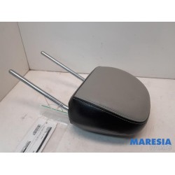 Peugeot - 208 - Headrest