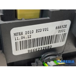 Peugeot - 208 - Fuse box