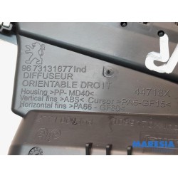 Peugeot - 208 - Dashboard vent