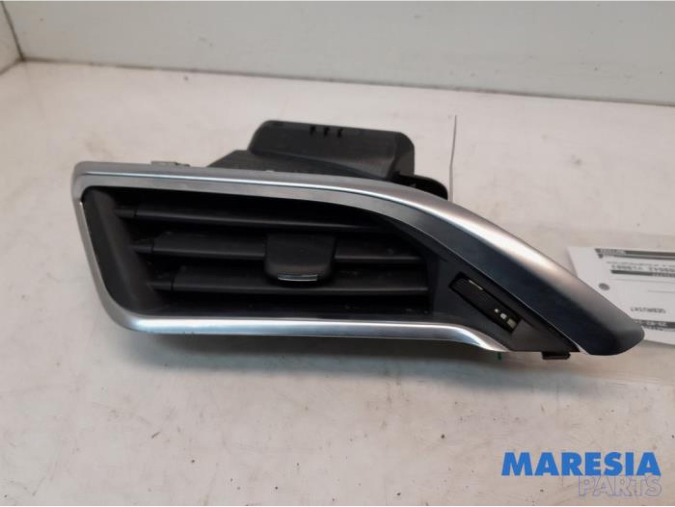 Peugeot - 208 - Dashboard vent
