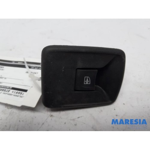 Nissan - NV300 - Multi-functional window switch