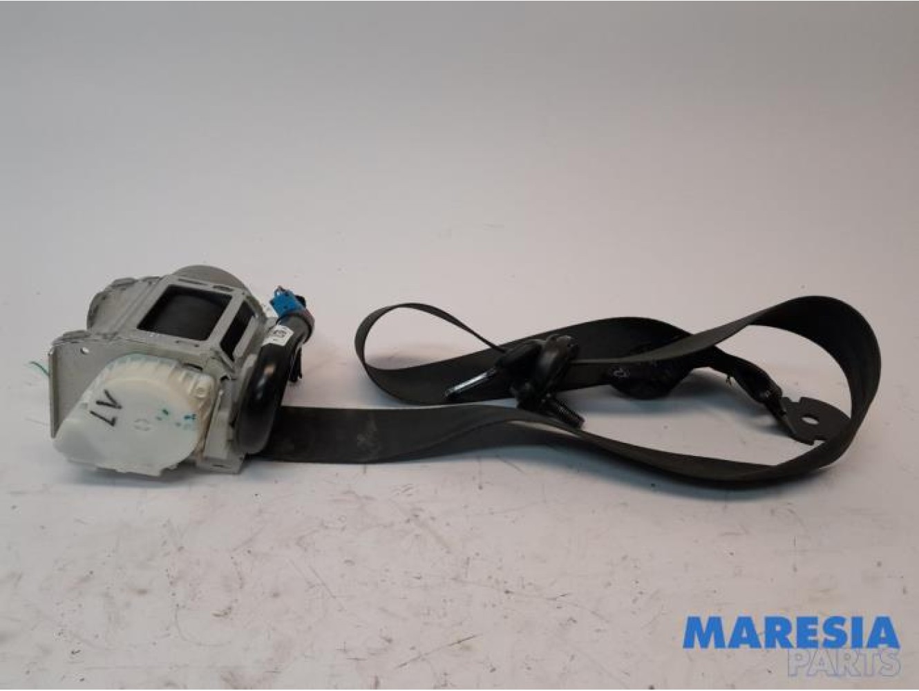 Nissan - NV300 - Front seatbelt, left