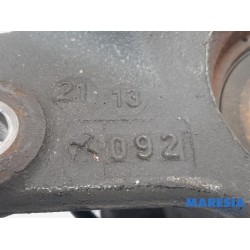 Renault - Scenic - Knuckle, front right