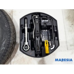 Peugeot - 3008 - Krikset + reservewiel