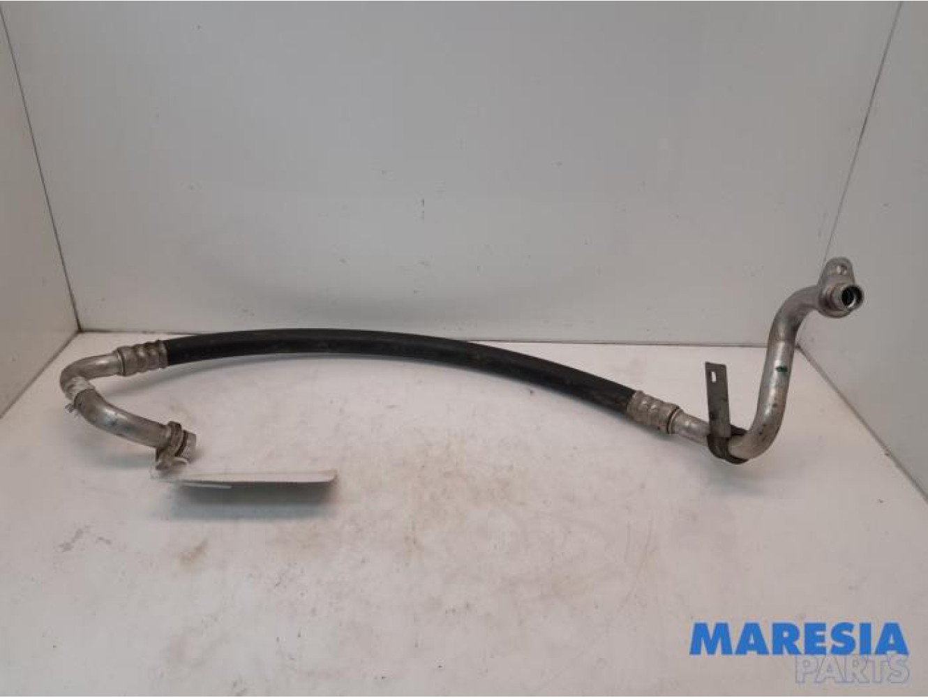 Nissan - NV300 - Airco Leiding