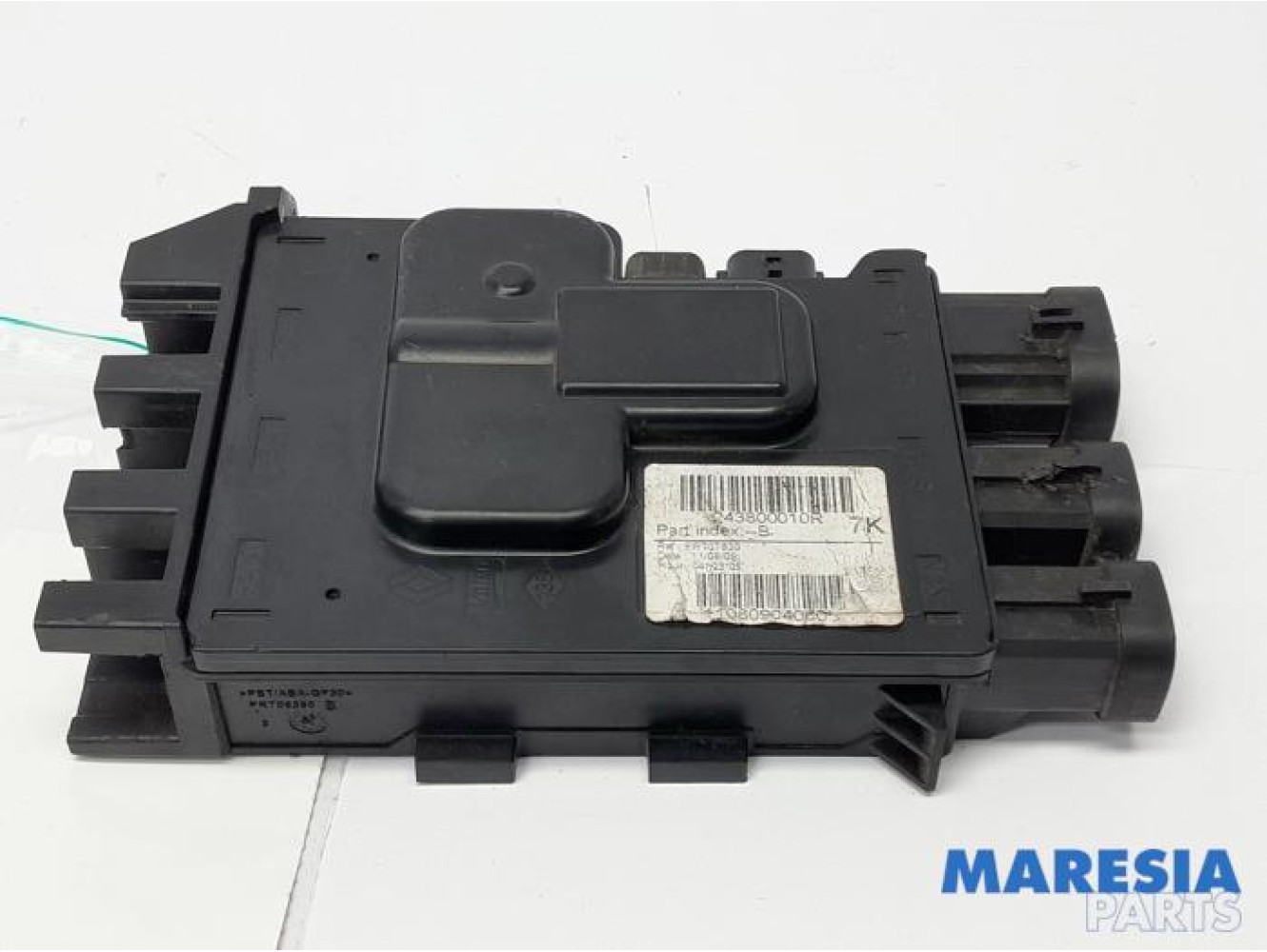 Renault - Megane - Voltage regulator