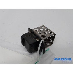 Renault - Megane - Cooling fan resistor