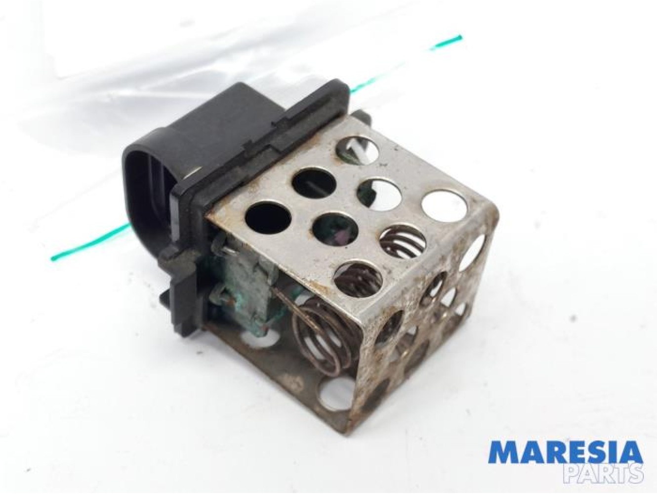 Renault - Megane - Cooling fan resistor