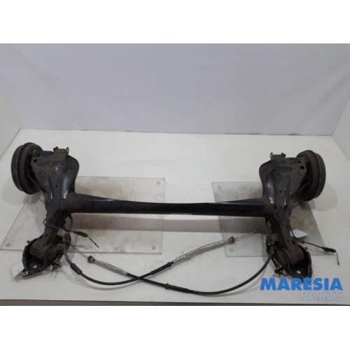 Fiat - Punto - Rear-wheel drive axle