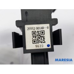 Renault - Megane - Commande radio volant