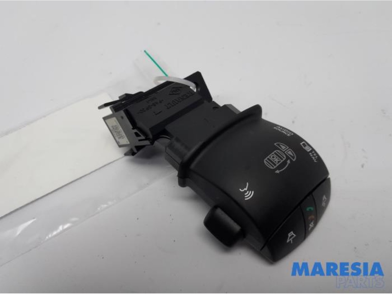 Renault - Megane - Commande radio volant