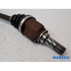 Renault - Megane - Aandrijfas links-voor