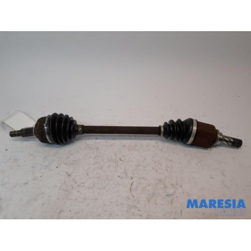 Renault - Megane - Aandrijfas links-voor