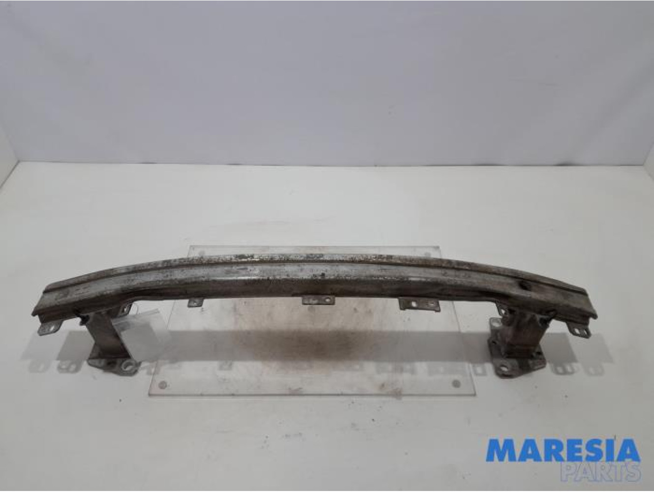 Renault - Megane - Front bumper frame