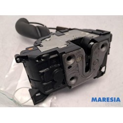 Renault - Megane - Front door lock mechanism 4-door, right