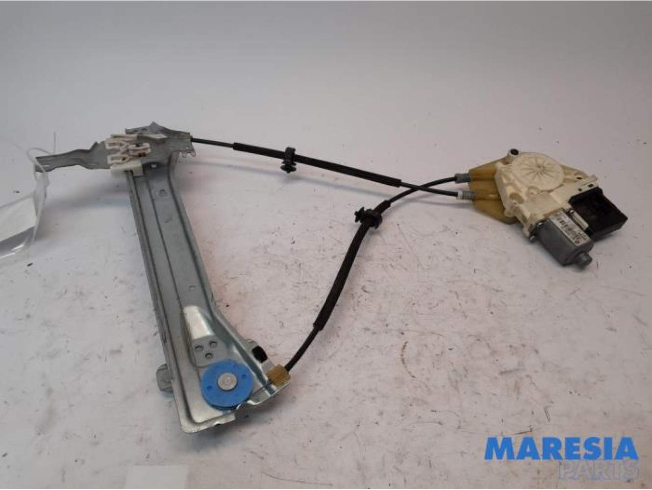Renault - Megane - Rear door window mechanism 4-door, right