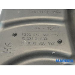 Renault - Megane - Luftfiltergehäuse