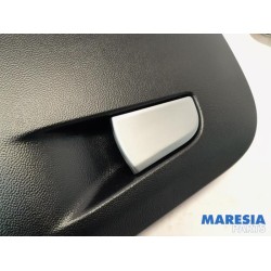 Alfa Romeo - Giulia - Handschuhfach