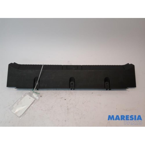 Alfa Romeo - Giulia - Upholstery rear entry