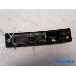 Alfa Romeo - Giulia - Tailgate switch
