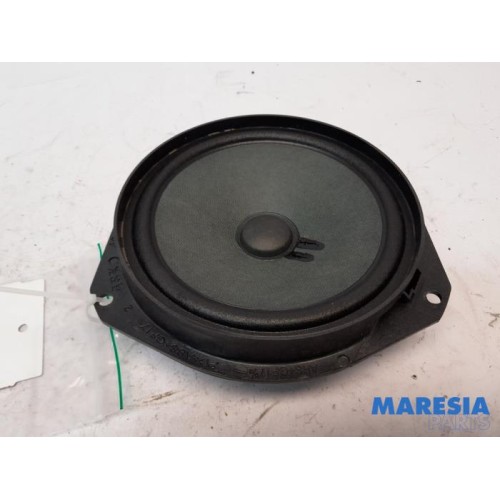 Alfa Romeo - Giulia - Speaker