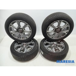 Fiat - Punto - Sportvelgenset + banden