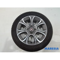 Fiat - Punto - Sportvelgenset + banden