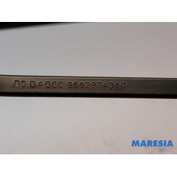 Citroen - Berlingo - Front wiper arm