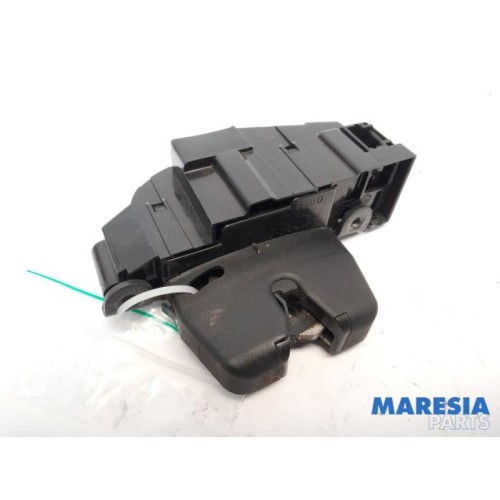 Citroen - Berlingo - Tailgate lock mechanism