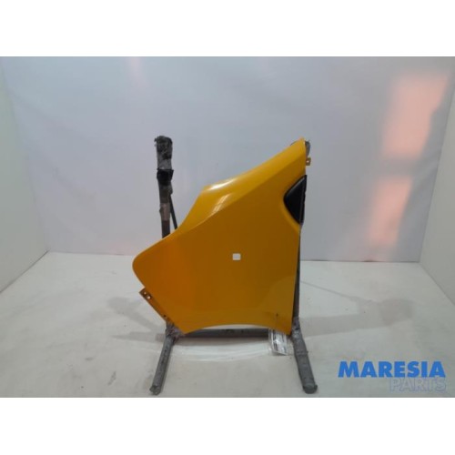 Renault - Trafic - Front wing, left