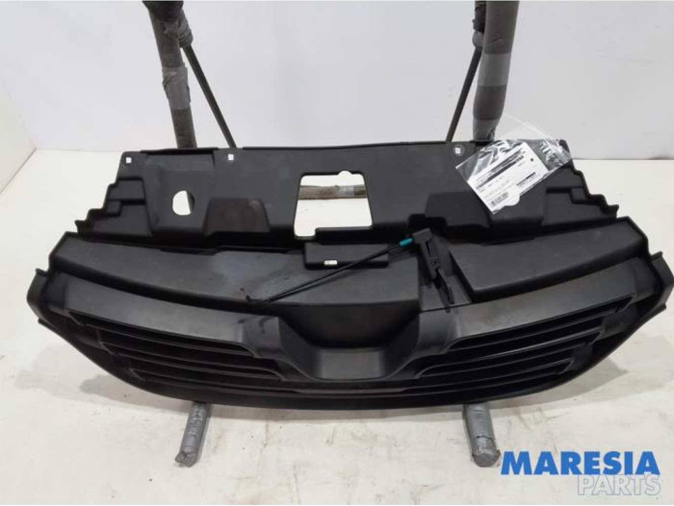 Renault - Trafic - Grill