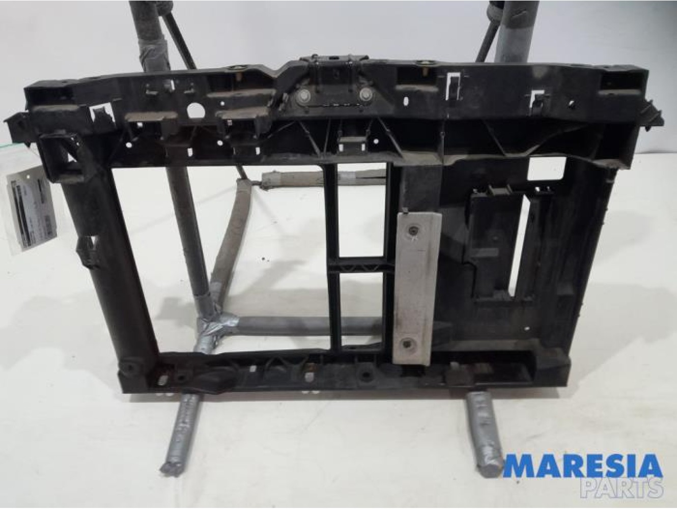 Peugeot - 208 - Front panel