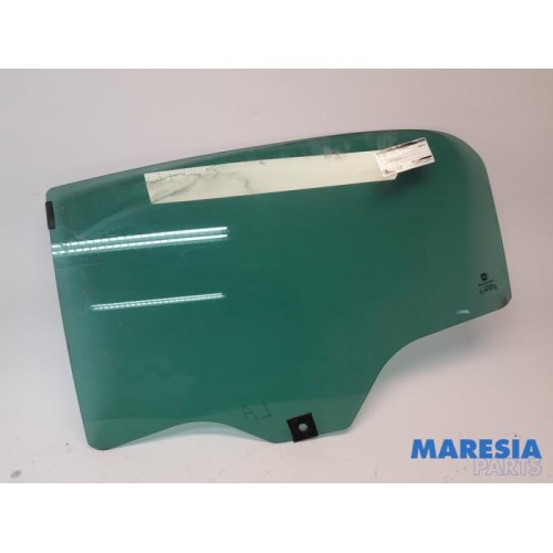 Fiat - Punto - Rear door window 4-door, left