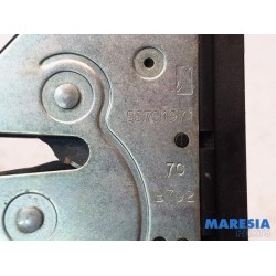 Fiat - Punto - Tailgate lock mechanism