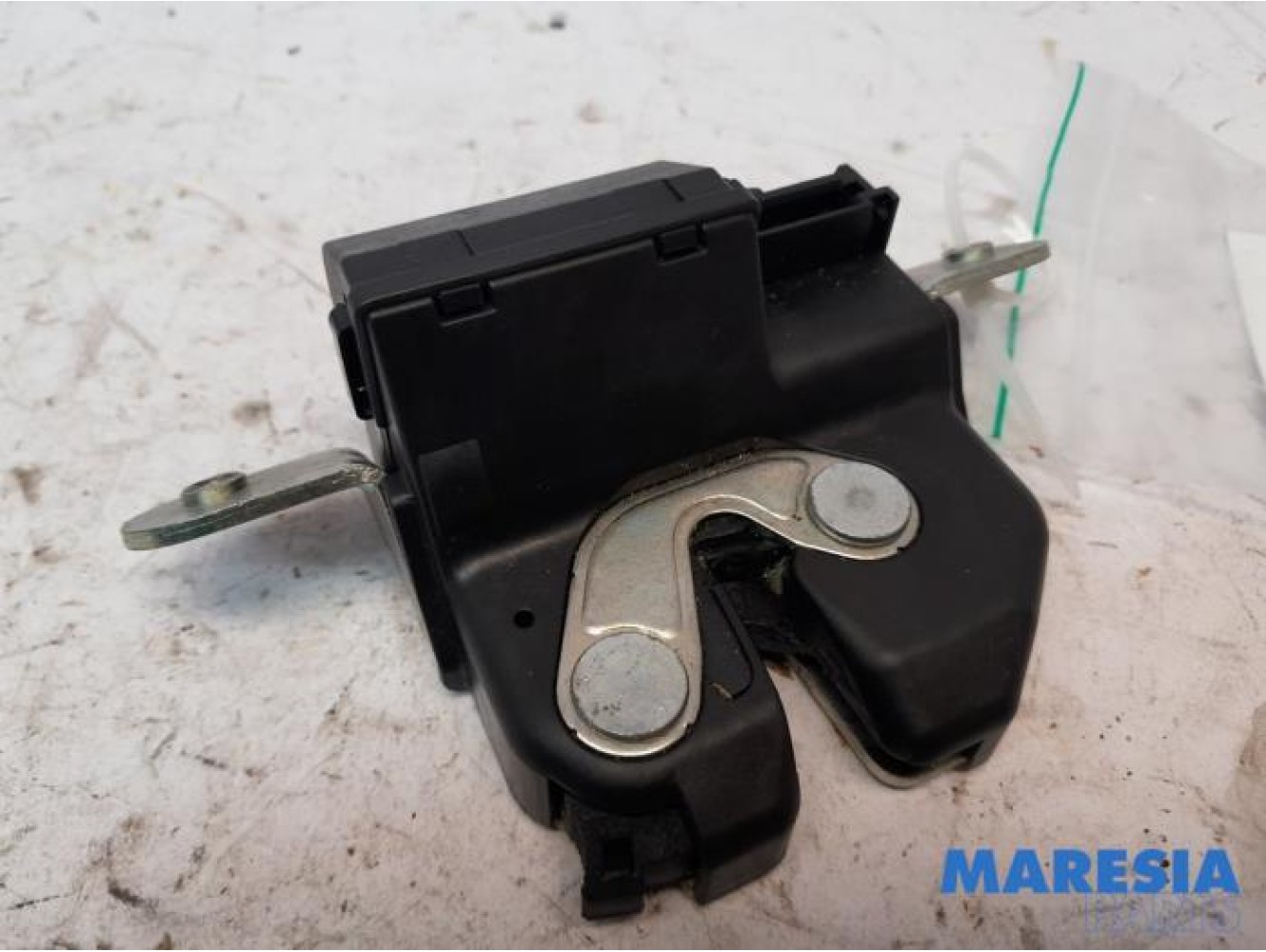 Fiat - Punto - Tailgate lock mechanism
