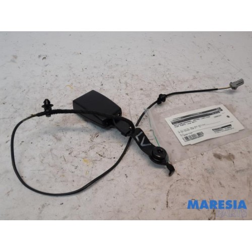 Fiat - Punto - Front seatbelt buckle, left