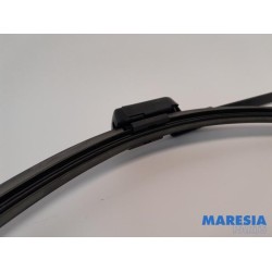 Peugeot - 3008 - Front wiper arm