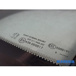 Peugeot - 3008 - Dreieckfenster links vorne