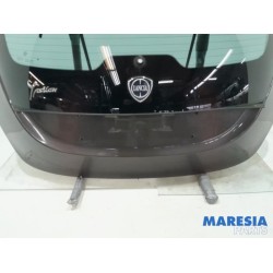 Lancia - Y(Psilon) - Tailgate