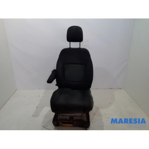 Renault - Trafic - Stoel links