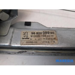 Peugeot - 3008 - Window mechanism 4-door, front left