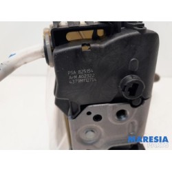 Peugeot - 3008 - Front door lock mechanism 4-door, right