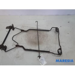 Renault - Trafic - Spare wheel mechanism