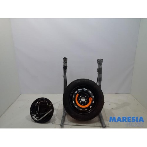Lancia - Y(Psilon) - Jackkit + spare wheel