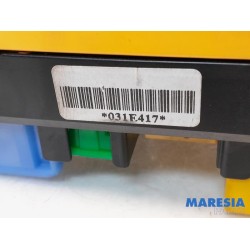 Citroen - C4 Picasso - Fuse box