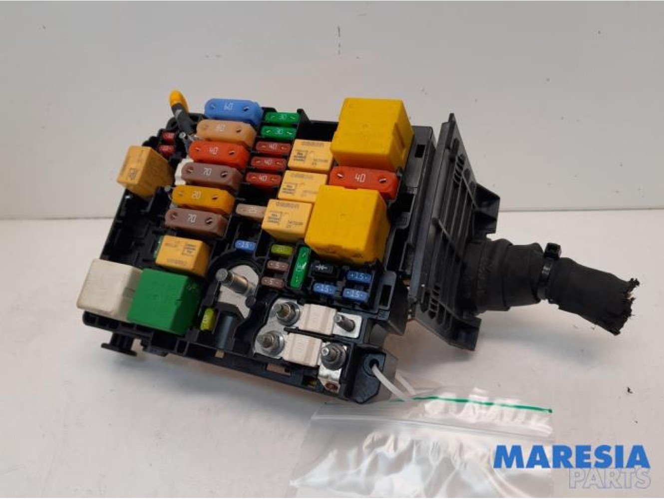 Citroen - C4 Picasso - Fuse box